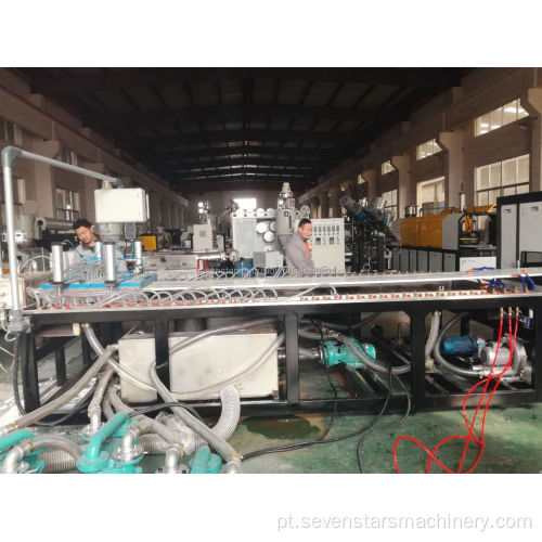 Linha de produção de máquinas de fabricação de plástico de madeira